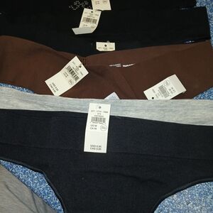 Aerie Black and Brown Panties Set